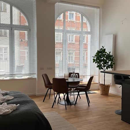 Neu! City-Loft-Apartment Im Goethe Palais I 5P I Lift I Parkplatz I Zentrum I Helios アウエ エクステリア 写真