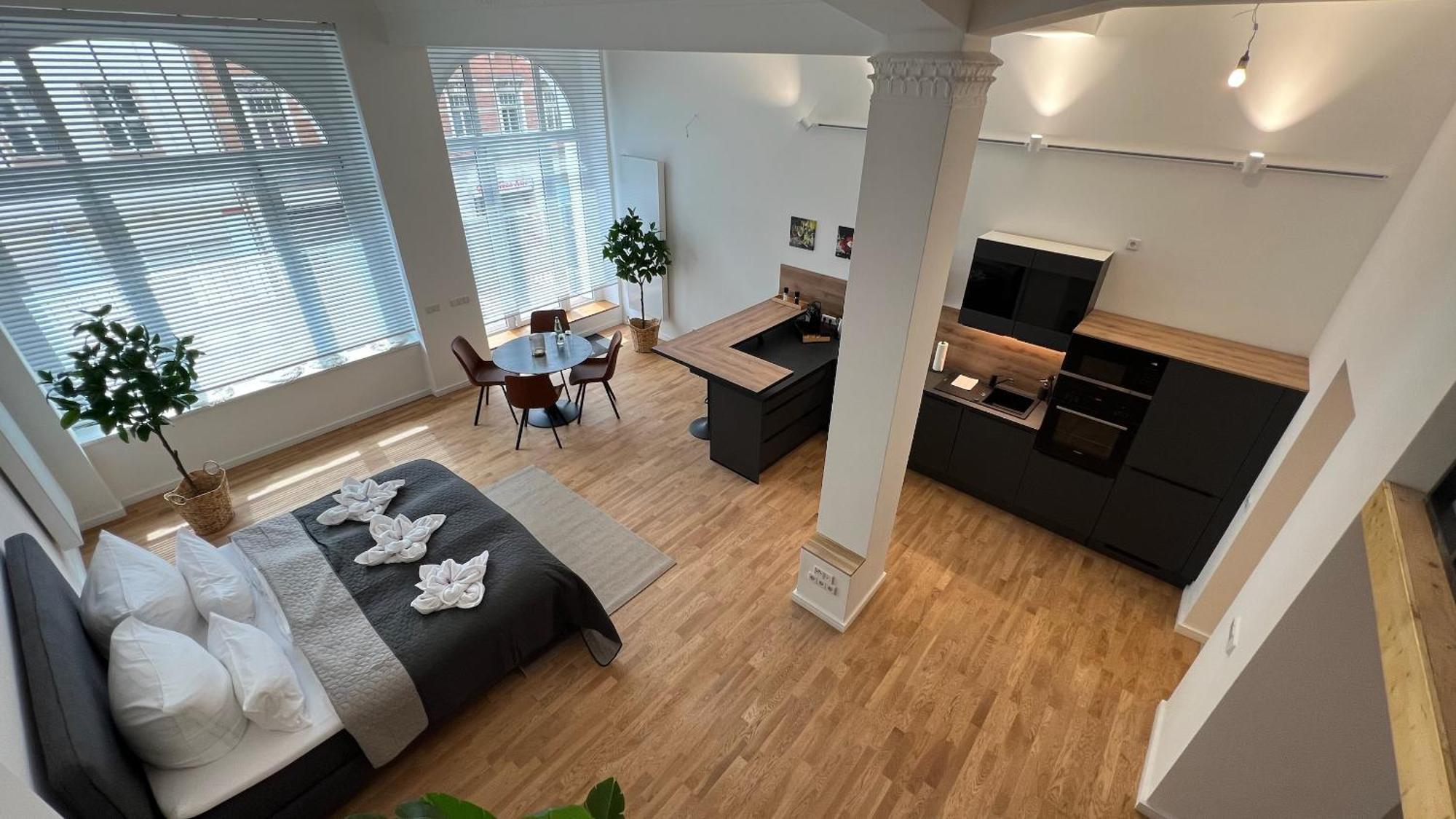 Neu! City-Loft-Apartment Im Goethe Palais I 5P I Lift I Parkplatz I Zentrum I Helios アウエ エクステリア 写真