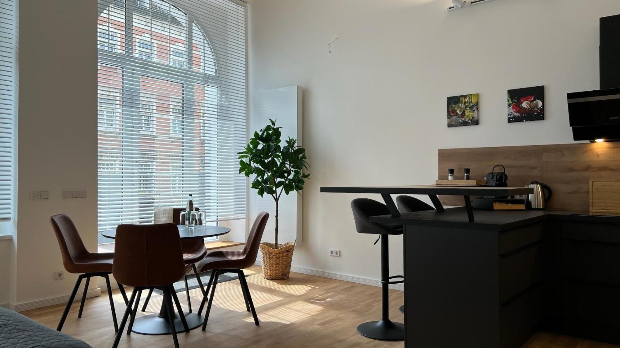Neu! City-Loft-Apartment Im Goethe Palais I 5P I Lift I Parkplatz I Zentrum I Helios アウエ エクステリア 写真