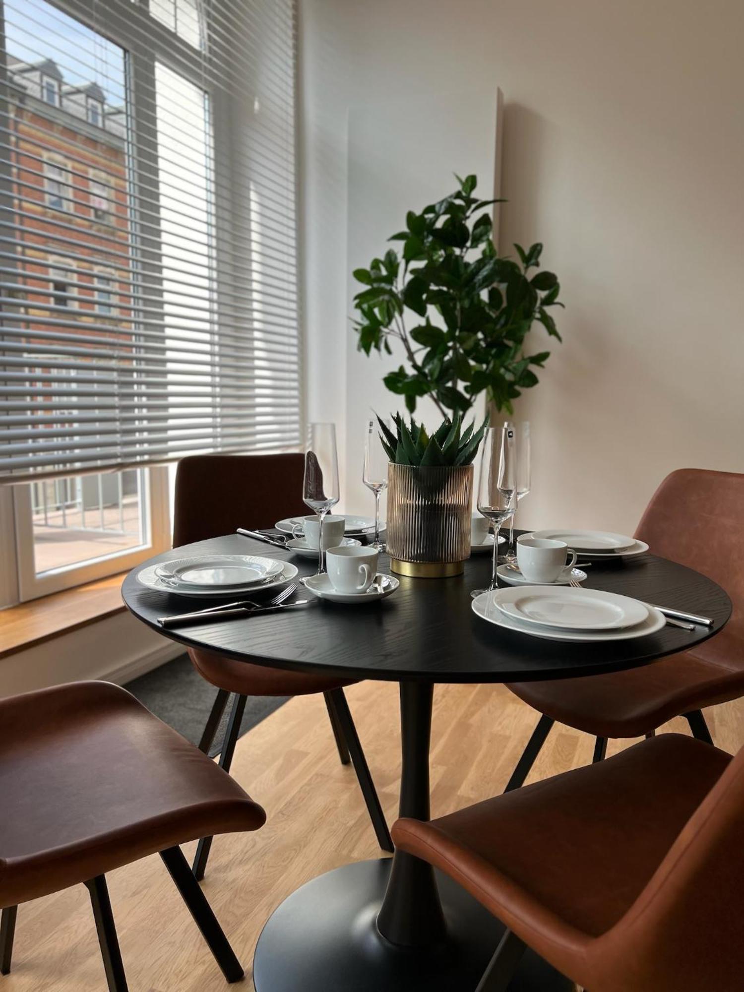 Neu! City-Loft-Apartment Im Goethe Palais I 5P I Lift I Parkplatz I Zentrum I Helios アウエ エクステリア 写真
